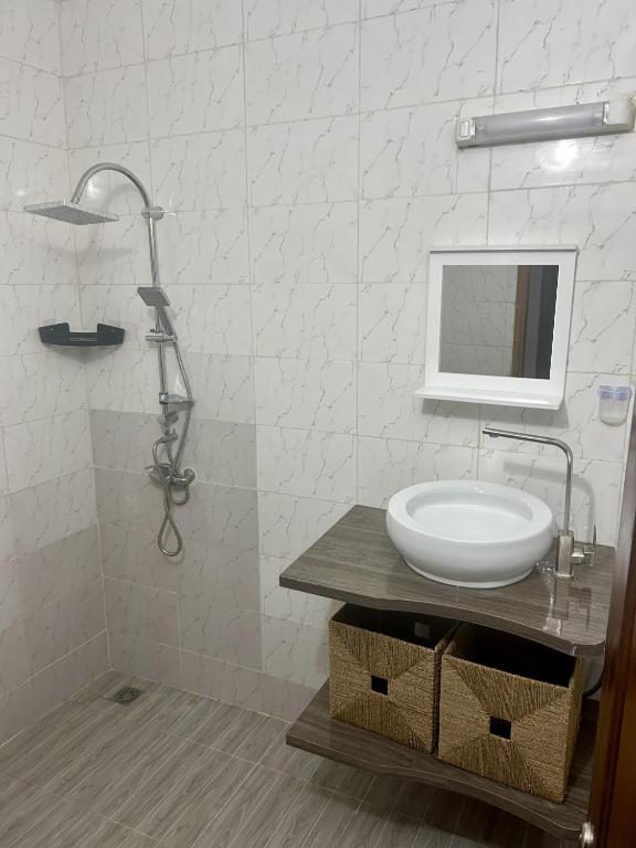 Koupelna v ubytování 2Bed Abidjan Apartment- Relax Explore & Unwind