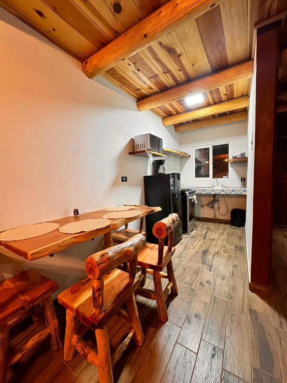 Kuchyň nebo kuchyňský kout v ubytování Cabañas Villa Escondida