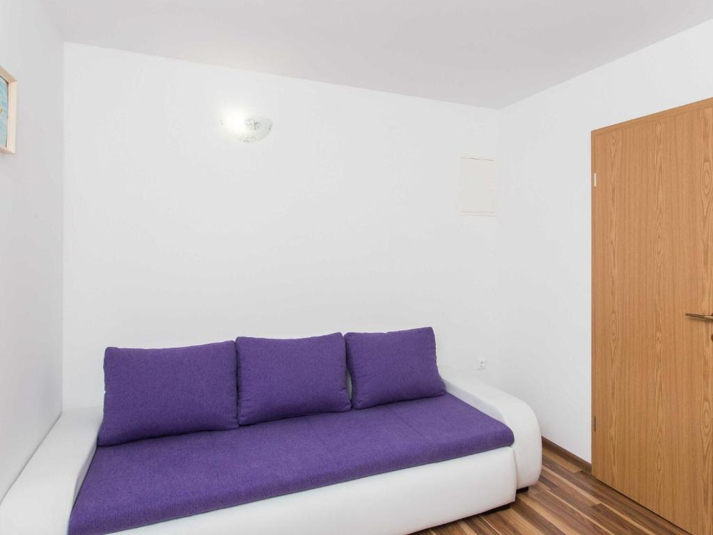 Apartments Djurkovic - One-Bedroom Apartment with Shared Terrace and Sea View