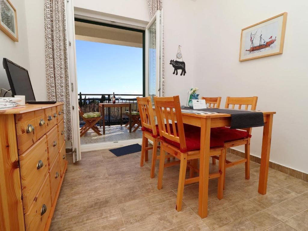 Apartments Trstenica-Standard Two Bedroom Apartment with Balcony and Sea View H
