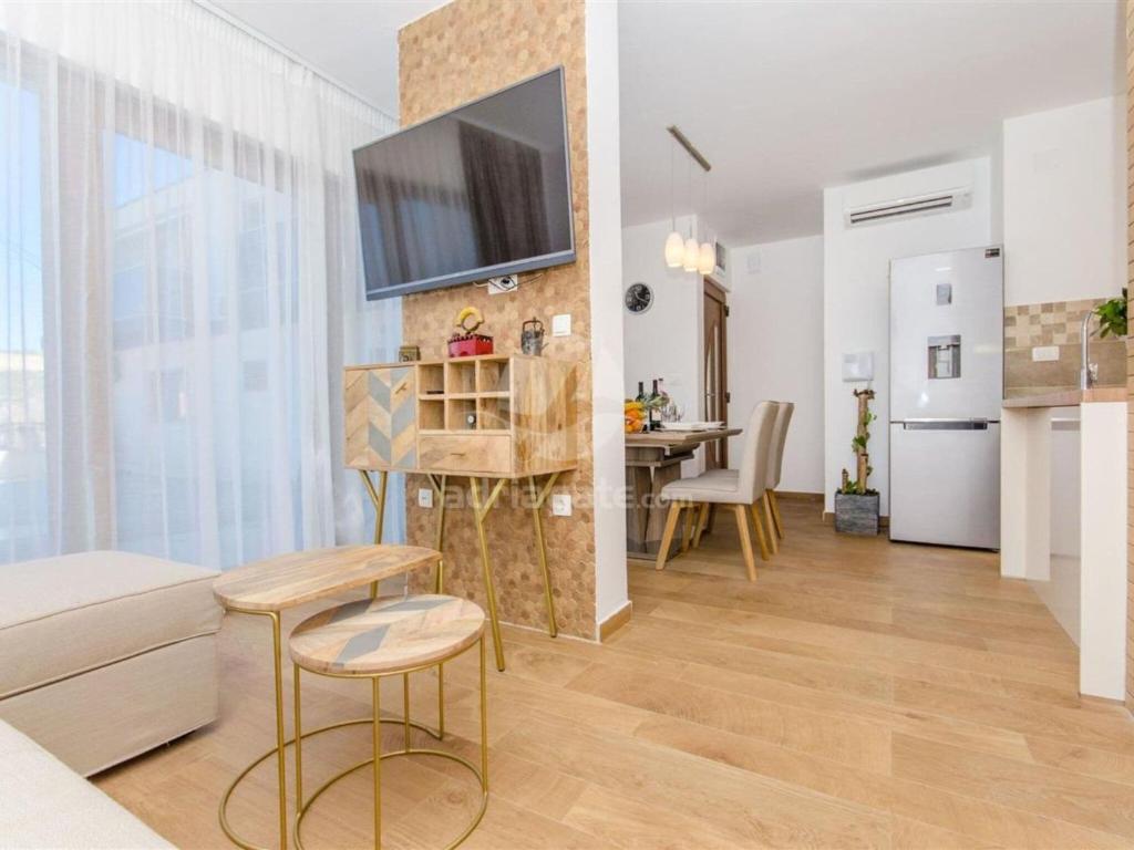 Η κουζίνα ή μικρή κουζίνα στο Villa LA-Two Bedroom Apartment with Terrace