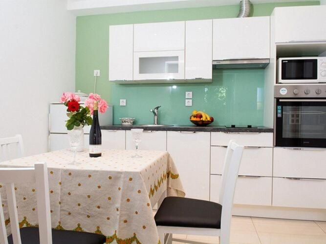 Apartments Stella - One Bedroom Apartment with Terrace A2