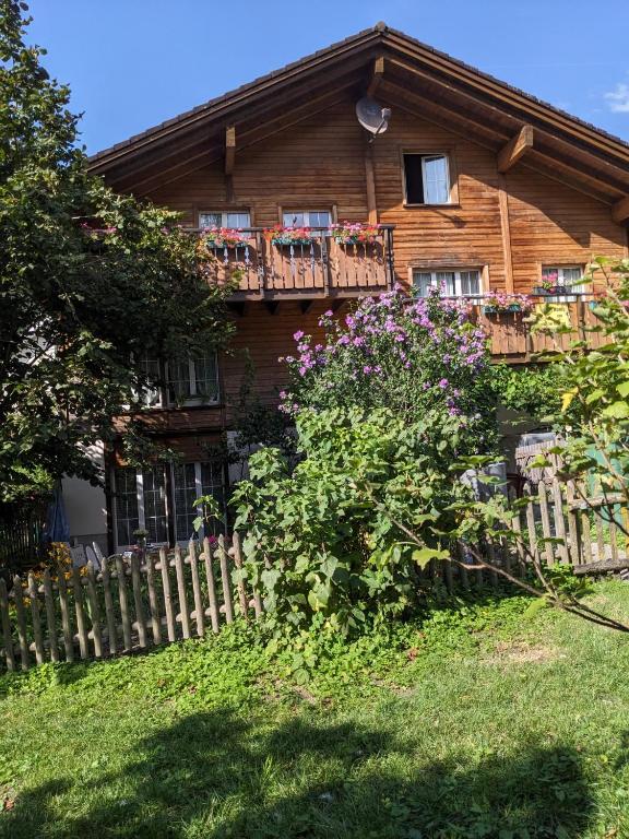 Zahrada ubytování Die Älplersuit im Backpacker - Berghüsli -ganz einfach - ganz unkompliziert-ganz relaxd
