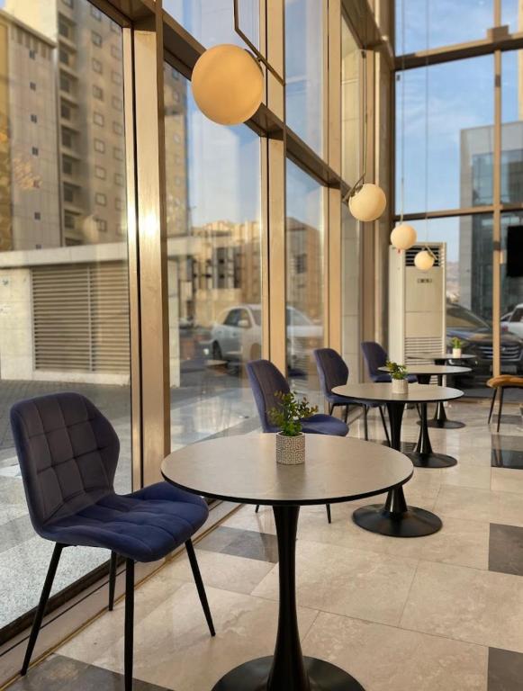 Posezení v ubytování Al Hidayah Towers Hotel