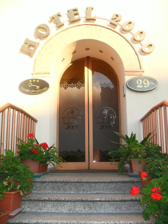 Exteriér nebo vchod ubytování Hotel 2000