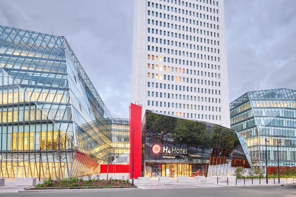 H4 Hotel Wyndham Paris Pleyel Resort, SaintDenis (updated prices 2025)