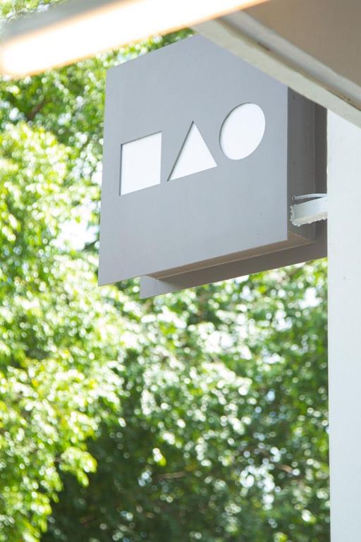 Certifikát, hodnocení, plakát nebo jiný dokument vystavený v ubytování HAO Hotel Phuket