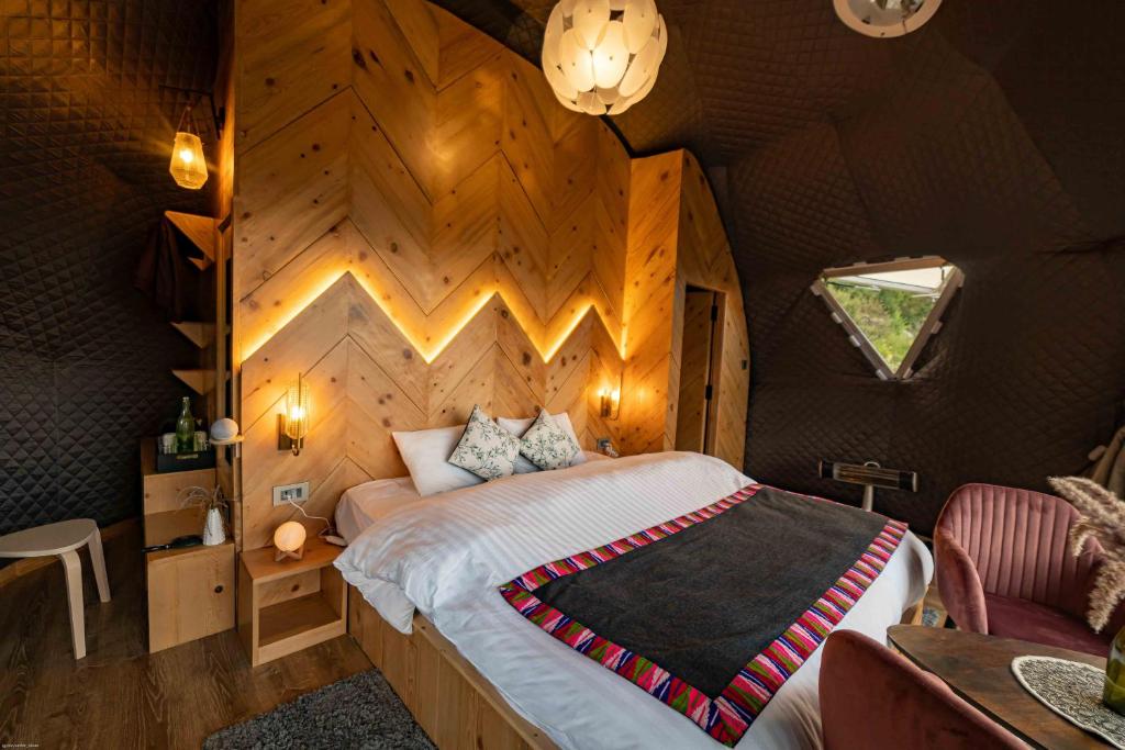 Postel nebo postele na pokoji v ubytování GlampEco Manali