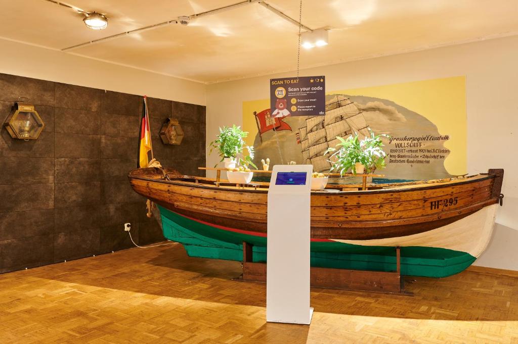 a&o Hamburg Reeperbahn - Resim 29