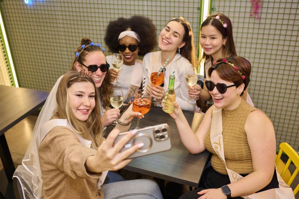 a&o Hamburg Reeperbahn - Resim 34