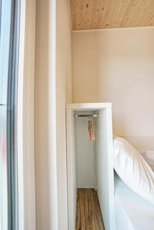 Timber One Boardinghouse Dorfen - Small Twin Room