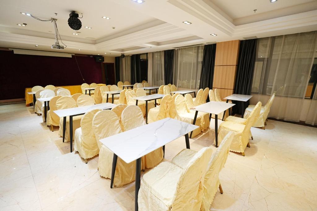 Konferenční prostory v ubytování Yi Yun Hotel Guangzhou Baiyun International Airport Branch - Renhe Metro Station