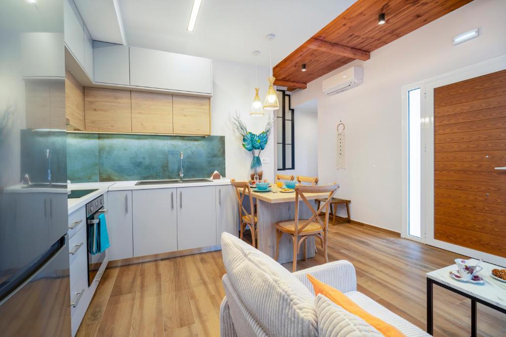Kuchyň nebo kuchyňský kout v ubytování Elounda Buena Vista Apartments