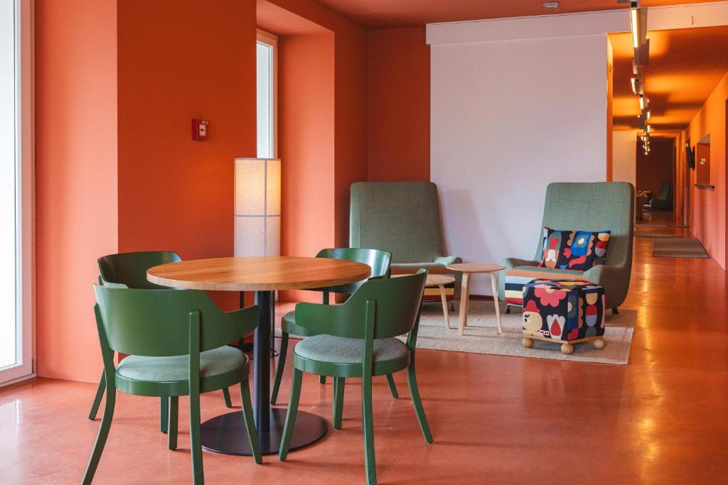 Posezení v ubytování Davos Youth Hostel