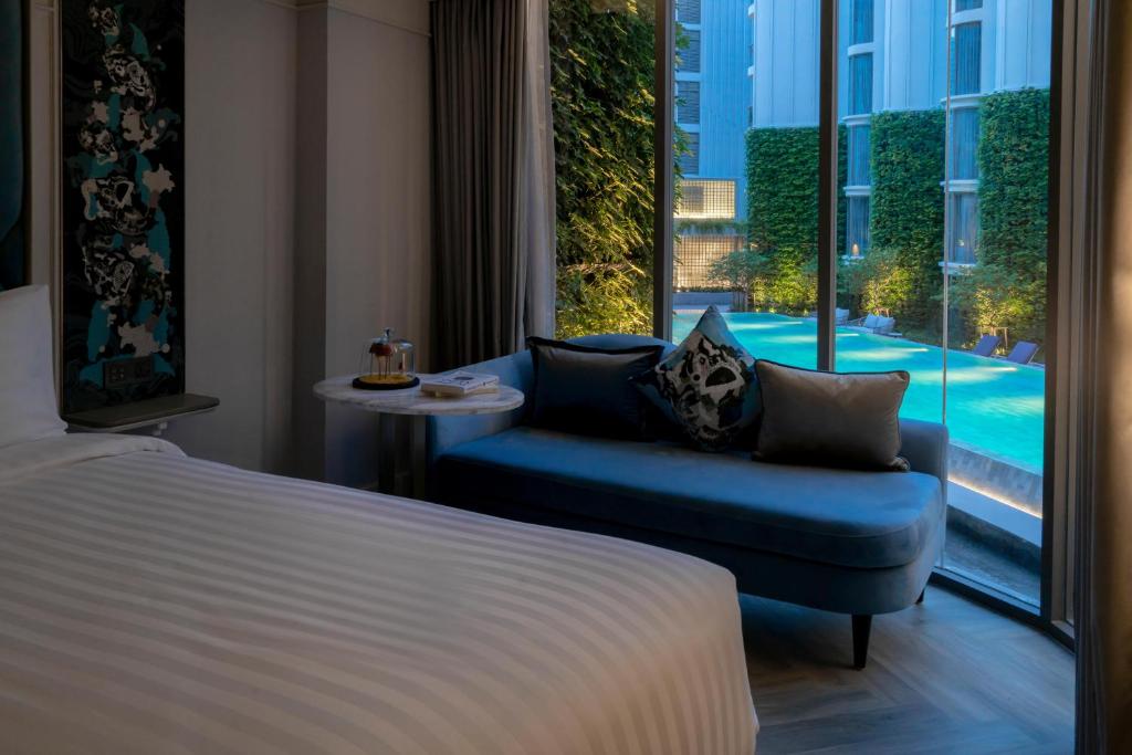 
Deluxe Room with Pool View
