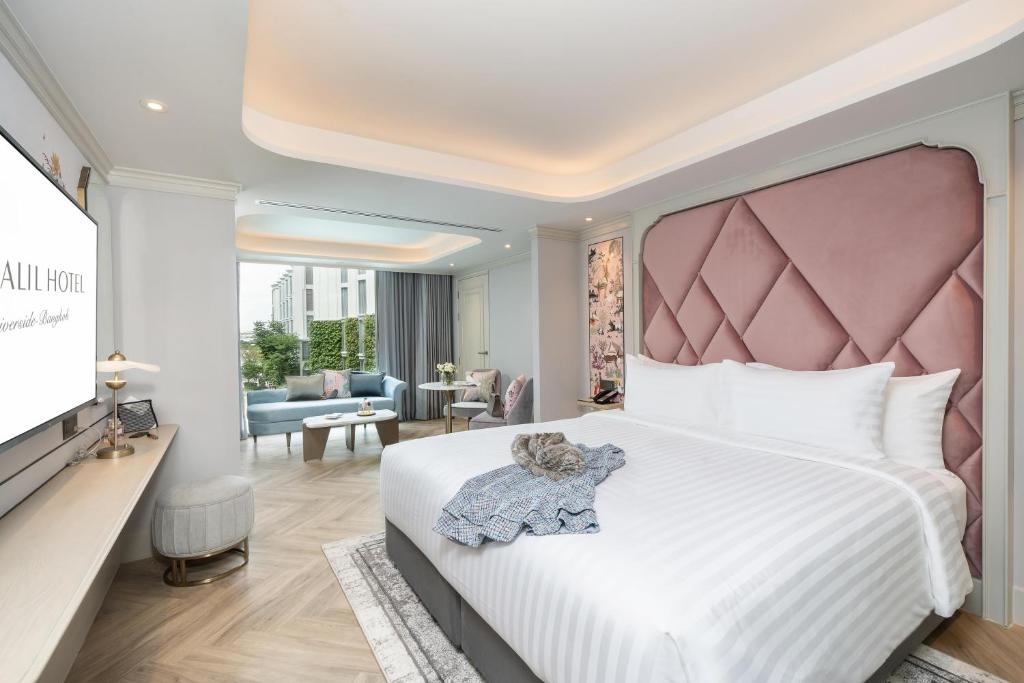 
One-Bedroom with River view
