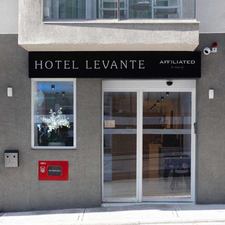 Certifikát, hodnocení, plakát nebo jiný dokument vystavený v ubytování Hotel Levante St Julian's, Affiliated by Melia
