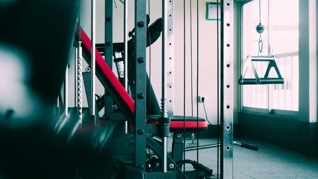 Fitness centrum a/nebo fitness zařízení v ubytování Tebu Hotel Bandung