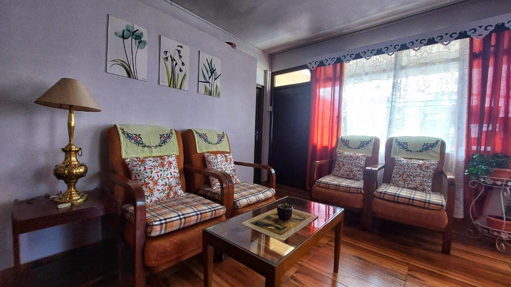 Posezení v ubytování Indivar Homestay
