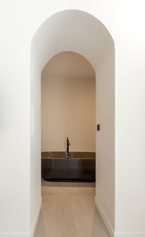 
Deluxe Double Room with Bath
