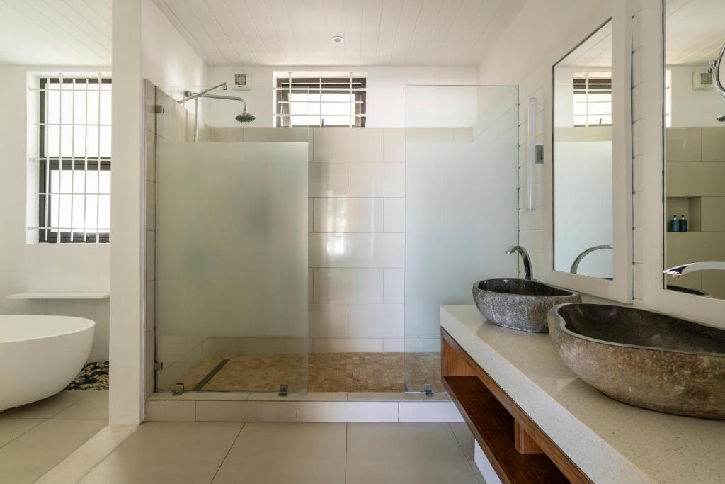 Constance Sakoa Boutik - 19