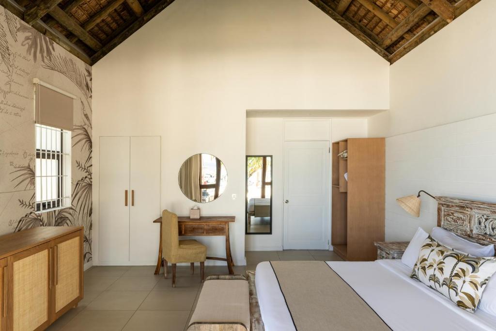 Constance Sakoa Boutik - 18