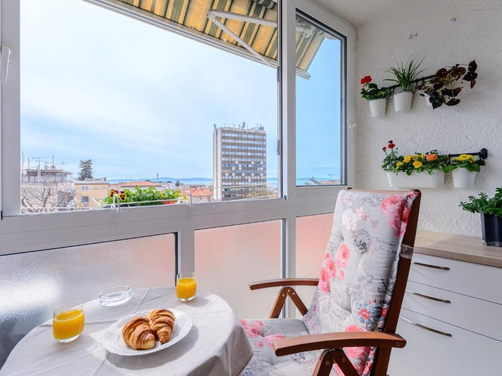 Apartment City Walk ST - Comfort One Bedroom Apartment with Balcony and City View A2