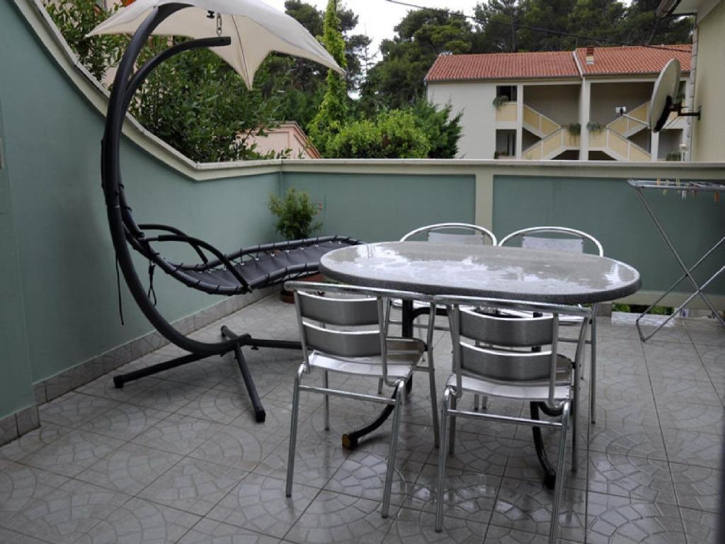 Apartments Profaca - One Bedroom Apartment with Terrace