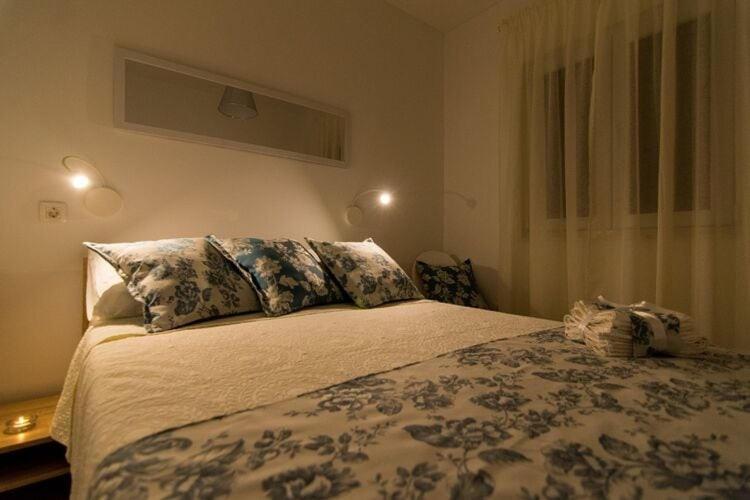 Postel nebo postele na pokoji v ubytování Apartment Boris ST - Two Bedroom Apartment with Terrace and Jacuzzi