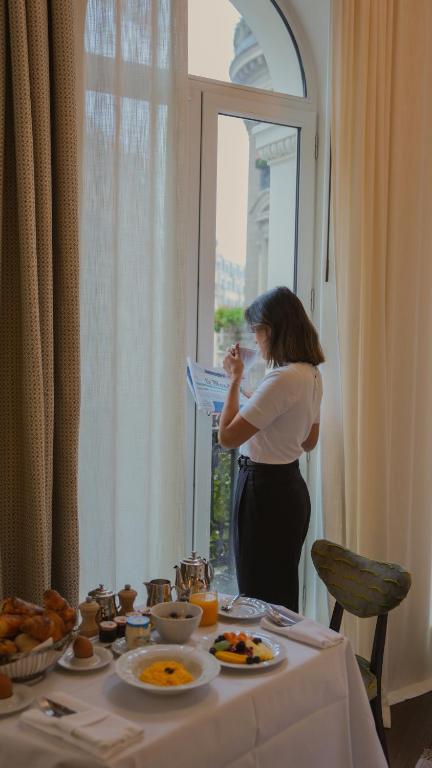 Château des Fleurs Hôtel & Spa Paris - Resim 37