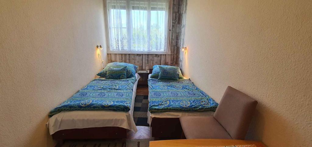 Fotografia z galérie ubytovania Holiday home in Balatonmariafurdo v destinácii Balatonkeresztúr