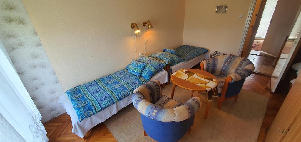 Fotografia z galérie ubytovania Holiday home in Balatonmariafurdo v destinácii Balatonkeresztúr
