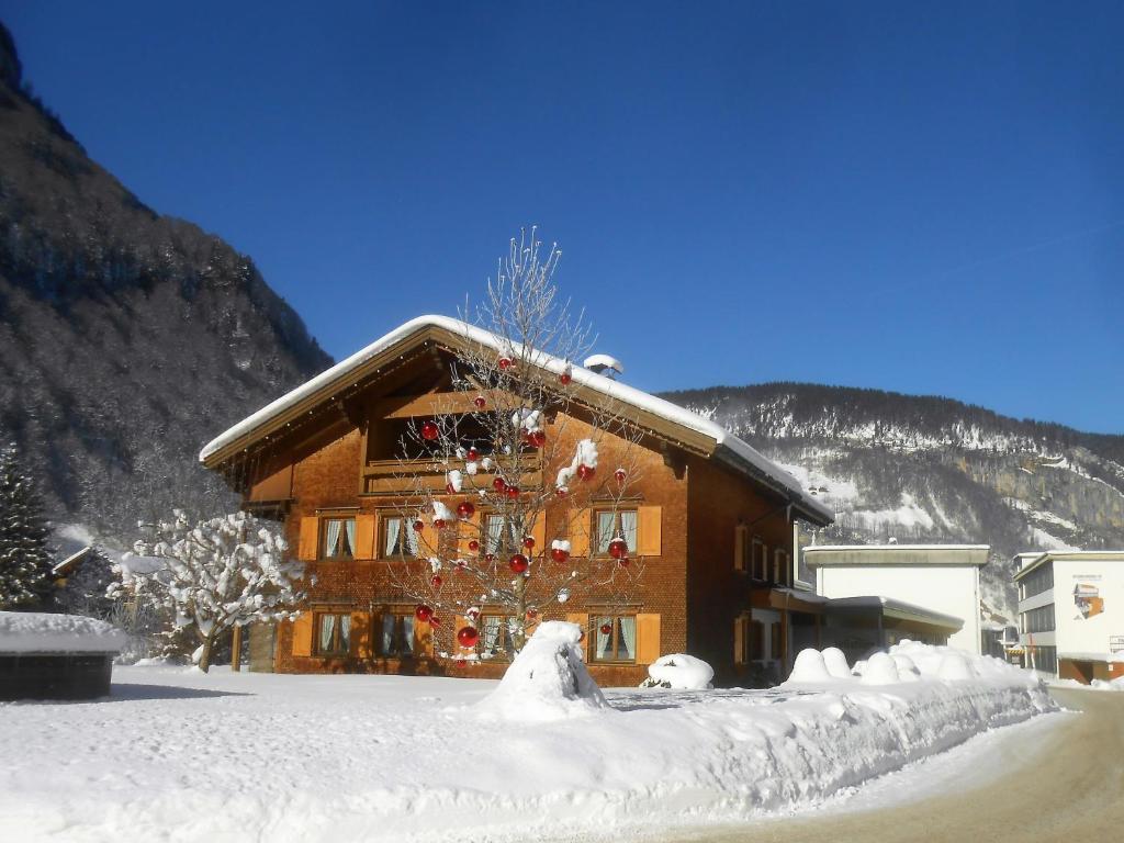 Haus Helena - Housity