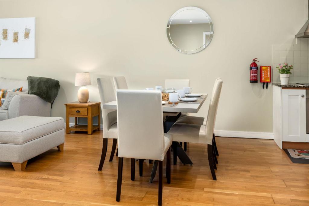 Kuchyň nebo kuchyňský kout v ubytování Apartment 453 - Clifden