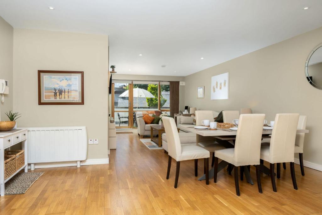 Posezení v ubytování Apartment 453 - Clifden