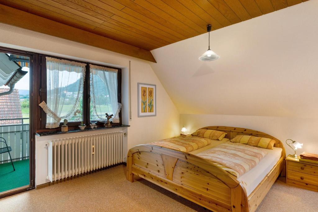 Postel nebo postele na pokoji v ubytování Gästehaus Retsch