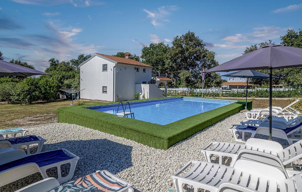 Pet Friendly Home In Medulin With Wifi