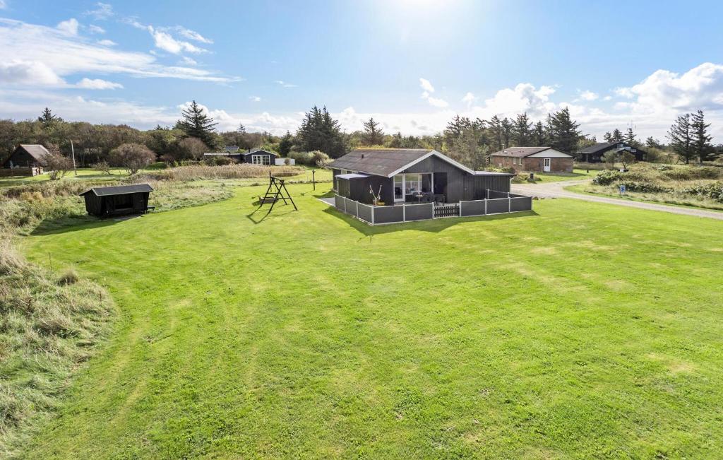 Zahrada ubytování Holiday Home Sommerstedvej Thyholm V