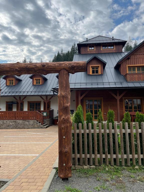 Budova, kde se apartmán nachází
