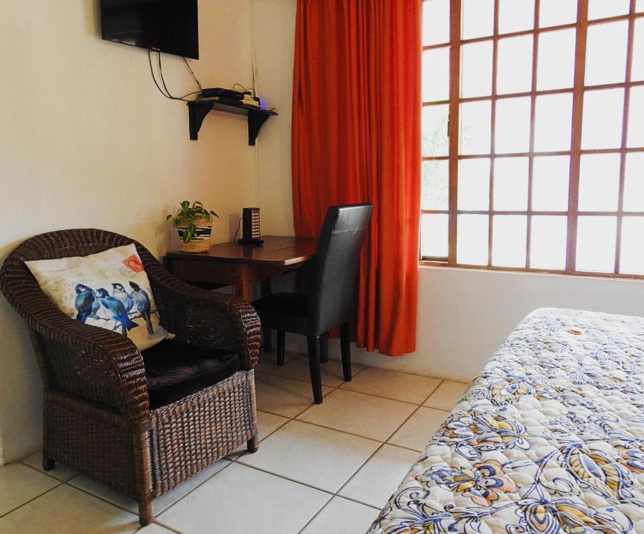 122 on Krantzview previously BizAfrika Guest Lodge - Camera King Economica