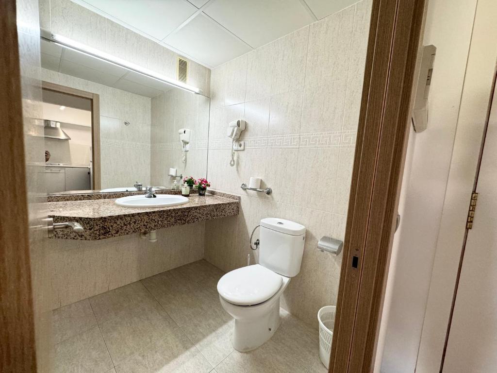 A bathroom at Apartsalou Michelangelo