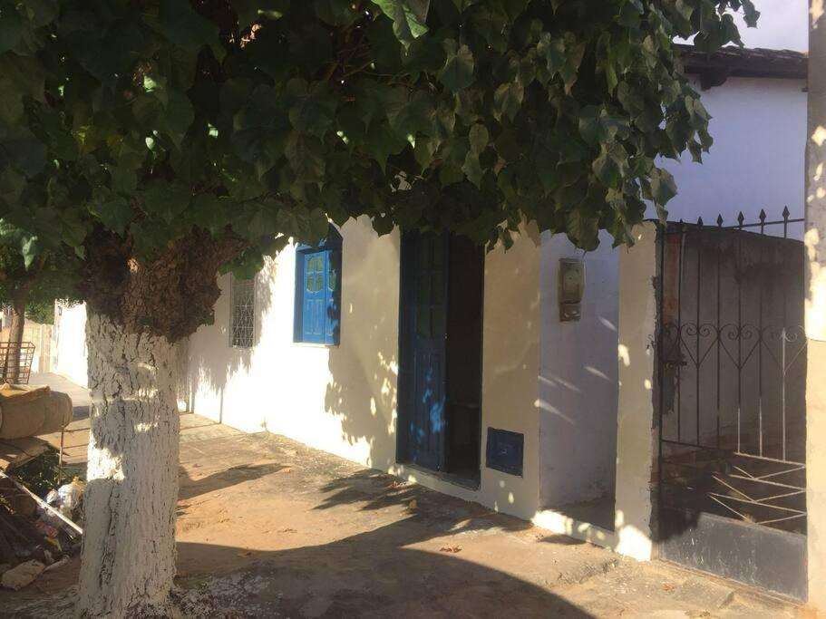 Το κτήριο όπου στεγάζεται  η παραθεριστική κατοικία