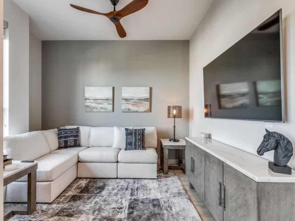Χώρος καθιστικού στο Luxury Highrise in West Village