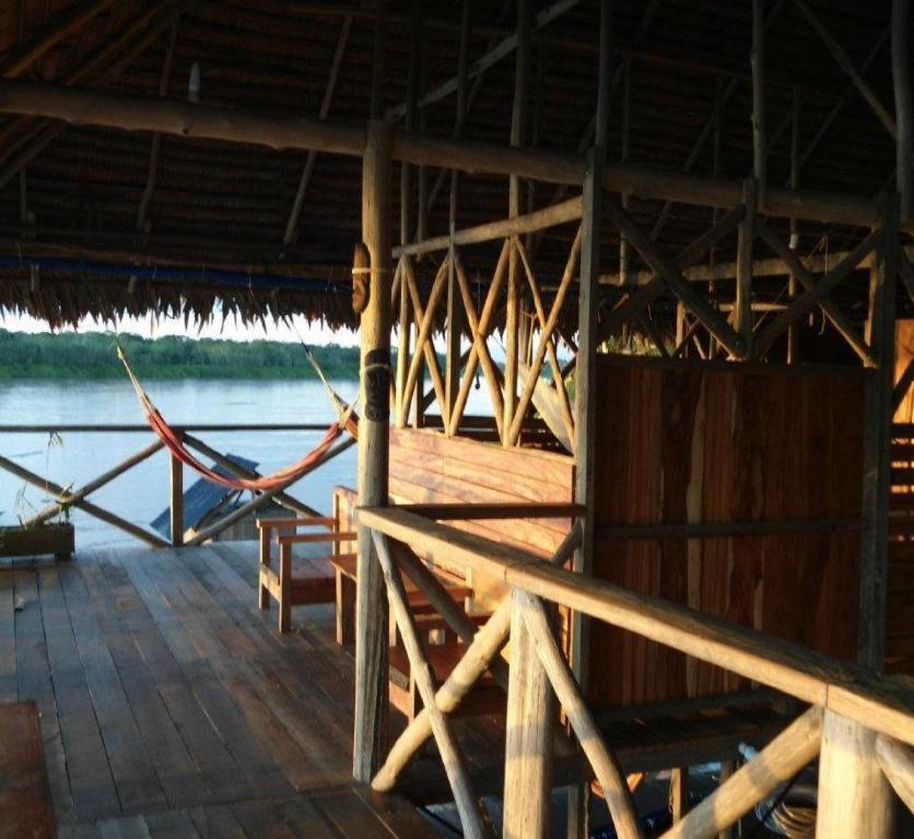 Cabaña Flotante Kurupira