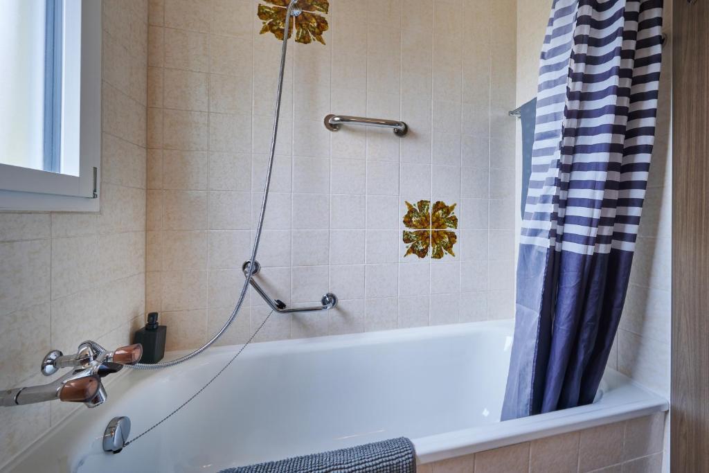 Stay Switzerland Apartments - Resim 38