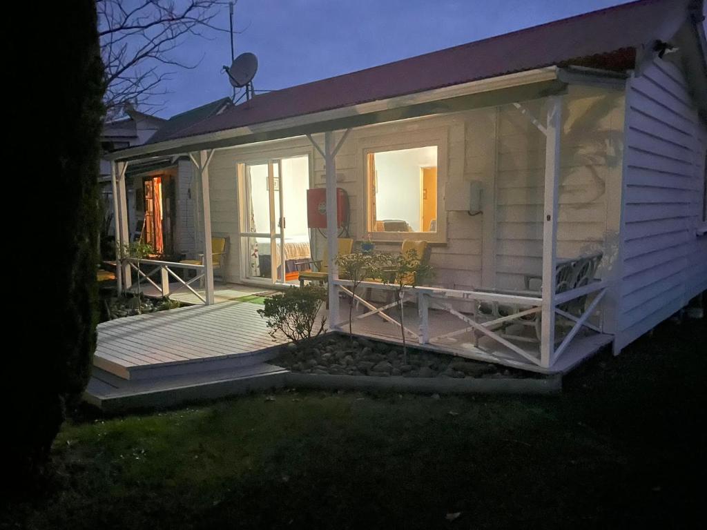 
One-Bedroom Cottage - 9 (with linen)
