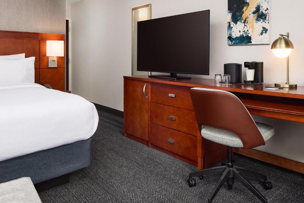 Courtyard by Marriott Fort Collins photo