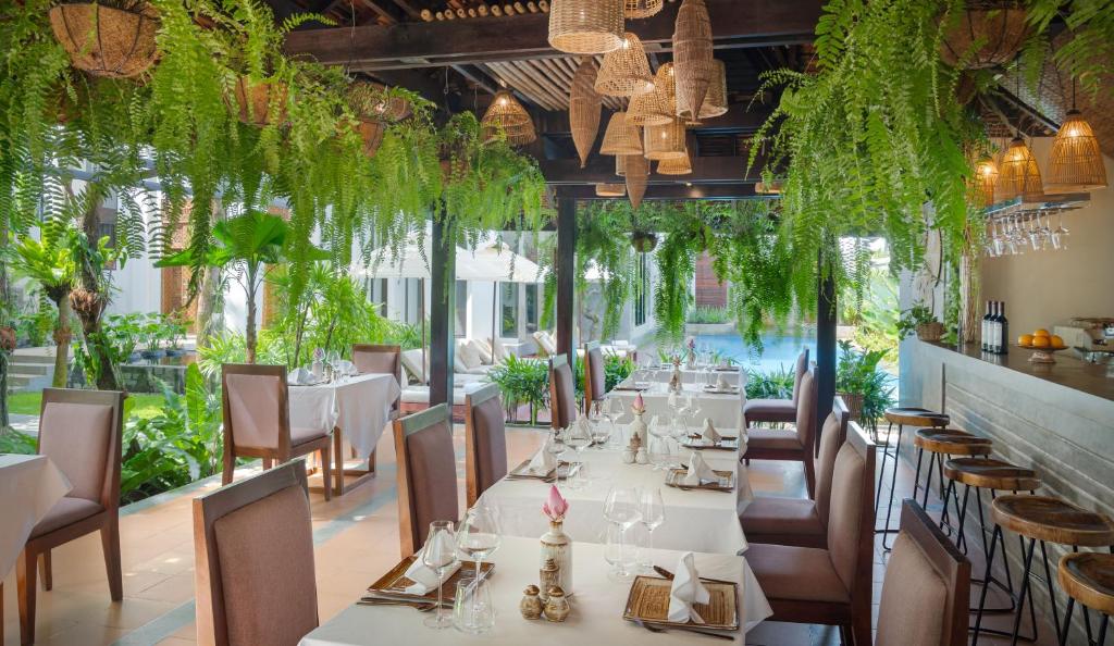 Restaurace v ubytování Shintana Saya Residence