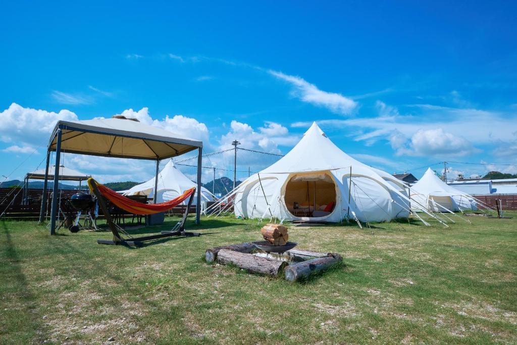 Příroda nedaleko luxury tent