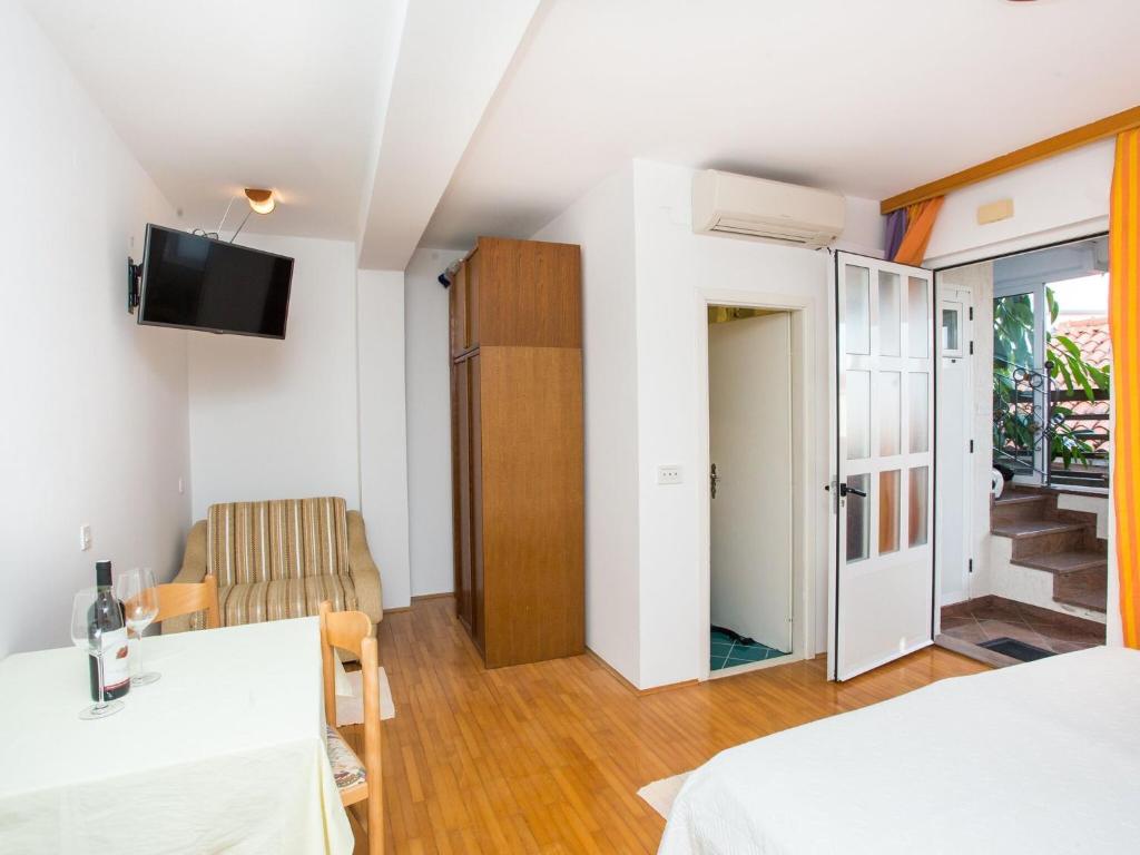 Apartment Dorina - Studio Apartment